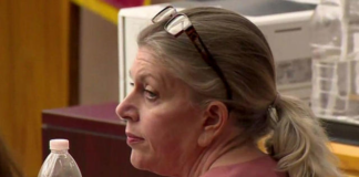 Una mujer de Texas condenada a cadena perpetua por apuñalar y matar a una joven de 23 años Una mujer de Texas condenada a cadena perpetua por apuñalar y matar a una joven de 23 años