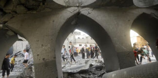 Israel bombardea Jan Yunis, la segunda mayor ciudad de Gaza Israel bombardea Jan Yunis, la segunda mayor ciudad de Gaza