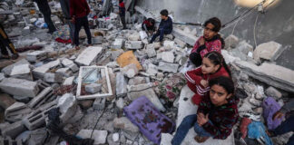 Israel bombardea Gaza; Hamas discutirá la tregua en Egipto Israel bombardea Gaza; Hamas discutirá la tregua en Egipto