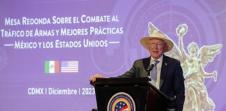 70% de las armas que llegan a México viene de EEUU: Ken Salazar 70% de las armas que llegan a México viene de EEUU: Ken Salazar