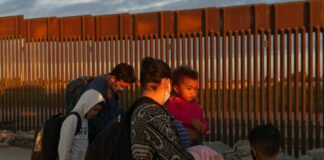 Legisladores latinos se oponen a propuestas antiinmigrantes en la frontera Legisladores latinos se oponen a propuestas antiinmigrantes en la frontera