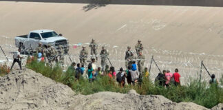 Ley permite a la policía de Texas checar estatus migratorio de migrantes Ley permite a la policía de Texas checar estatus migratorio de migrantes