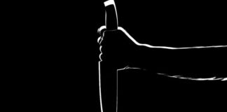 Mujer castra a su marido por tener sexo con su sobrina de 15 años Mujer castra a su marido por tener sexo con su sobrina de 15 años