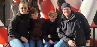 Policía mata a su esposa e hijos antes de suicidarse en Nueva York Policía mata a su esposa e hijos antes de suicidarse en Nueva York