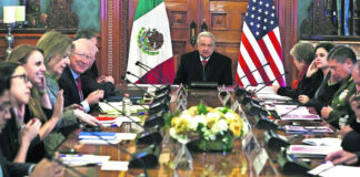 Casa Blanca evita la frase “deterioro democrático” en reunión con México Casa Blanca edita la frase "deterioro democrático" en reunión con México