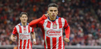 Chivas vence al Toluca 3-2 y consigue su primer triunfo del año Chivas vence al Toluca 3-2 y consigue su primer triunfo del año