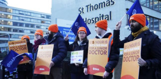 Médicos británicos inician huelga más larga del servicio de salud en Londres Médicos británicos inician huelga más larga del servicio de salud en Londres
