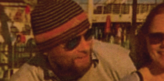 Está en coma en un hospital de Jamaica y lucha para traerlo a Eden Prairie Está en coma en un hospital de Jamaica y lucha para traerlo a Eden Prairie