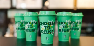 Starbucks lanza una bebida más ecológica en tazas propias de los clientes Starbucks lanza una bebida más ecológica en tazas propias de los clientes