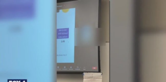 Fort Worth: reunión escolar se interrumpió cuando un video pornográfico apareció en pantalla Fort Worth: reunión escolar se interrumpió cuando un video pornográfico apareció en pantalla