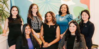 St. Paul tomó juramento en su primer ayuntamiento compuesto íntegramente por mujeres St. Paul tomó juramento en su primer ayuntamiento compuesto íntegramente por mujeres