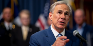 Abbott y el envío de inmigrantes: “No daremos marcha atrás” Abbott y el envío de inmigrantes: "No daremos marcha atrás"