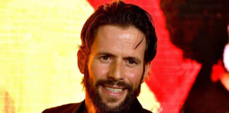 Muere el actor Christian Oliver con sus dos hijas en accidente aéreo Muere el actor Christian Oliver con sus dos hijas en accidente aéreo