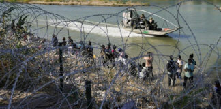 Gobierno de EEUU pide retirar alambre de púas en la frontera Gobierno de EEUU pide retirar alambre de púas en la frontera