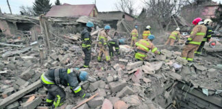 Bombardeo en zona ucraniana ocupada por Rusia deja ocho muertos Bombardeo en zona ucraniana ocupada por Rusia deja ocho muertos