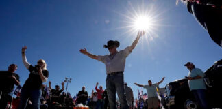 El “ejército de Dios” llega a frontera sur; protestan contra migración El "ejército de Dios" llega a frontera sur; protestan contra migración