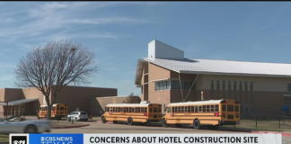 Construyen hotel de cuatro pisos en Fort Worth y hay preocupación en una escuela Construyen hotel de cuatro pisos en Fort Worth y hay preocupación en una escuela