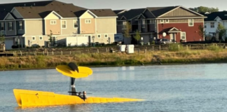 Piloto resultó ileso después de realizar un aterrizaje forzoso en el río Mississippi Piloto resultó ileso después de realizar un aterrizaje forzoso en el río Mississippi