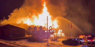 El Lutsen Resort en el norte de Minnesota, destrozado por las llamas El Lutsen Resort en el norte de Minnesota, destrozado por las llamas