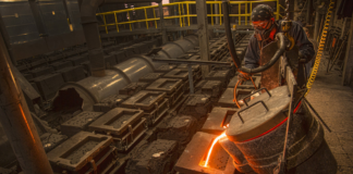 La comunidad de East Phillips, en Minneapolis, insiste con el cierre de la planta Smith Foundry La comunidad de East Phillips, en Minneapolis, insiste con el cierre de la planta Smith Foundry