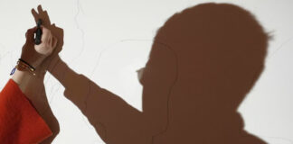 Yoko Ono llama la atención con “Music of the mind”, su nueva exhibición Yoko Ono llama la atención con "Music of the mind", su nueva exhibición