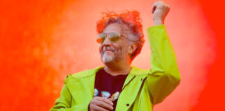 Fito Páez muestra su amor por México en el Festival “Vive Latino” Fito Páez muestra su amor por México en el Festival "Vive Latino"