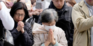 Japón recuerda la tragedia que devastó a Fukushima hace 13 años Japón recuerda la tragedia que devastó a Fukushima hace 13 años