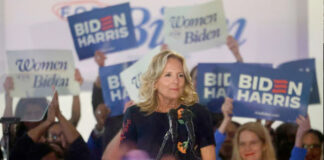 Jill Biden critica a Trump por “devaluar la existencia” de las mujeres Jill Biden critica a Trump por "devaluar la existencia" de las mujeres