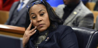 Juez autoriza a Trump apelar fallo sobre la fiscal Fani Willis Juez autoriza a Trump apelar fallo sobre la fiscal Fani Willis