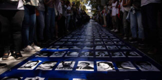 Gobierno argentino niega cifra de 30 mil desaparecidos durante dictadura militar Gobierno argentino niega cifra de 30 mil desaparecidos durante dictadura militar