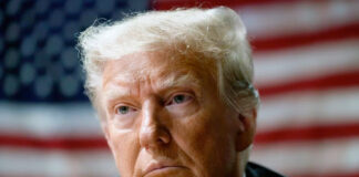 Trump busca desestimar cargos penales en caso de documentos clasificados Trump busca desestimar cargos penales en caso de documentos clasificados