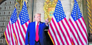 Donald Trump llega al Supermartes con el camino allanado Donald Trump llega al Supermartes con el camino allanado