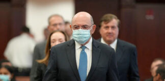 Exdirector financiero de Trump es condenado a prisión por perjurio Exdirector financiero de Trump es condenado a prisión por perjurio