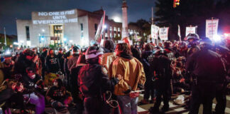 Policía de NY detiene a “numerosas” personas por protestas propalestinas Policía de NY detiene a "numerosas" personas por protesta propalestina