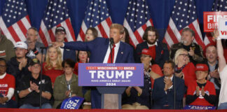 Familia de latina asesinada niega haber hablado con Donald Trump Familia de latina asesinada niega haber hablado con Donald Trump