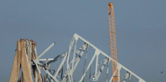 Hallan un nuevo cuerpo tras accidente en el puente de Baltimore Hallan un nuevo cuerpo tras accidente en el puente de Baltimore