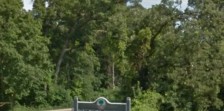 Identifican a los dos niños y a la madres que murieron tras un “incidente delicado” en Ramsey Identifican a los dos niños y a la madres que murieron tras un "incidente delicado" en Ramsey