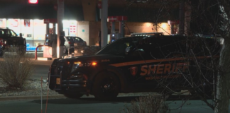 Detienen a un sospechoso tras disturbios y evacuaciones de vecinos en Woodbury Detienen a un sospechoso tras disturbios y evacuaciones de vecinos en Woodbury