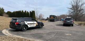 Iba ebrio y escapaba de la policía: volcó con su camioneta y terminó en el hospital Iba ebrio y escapaba de la policía: volcó con su camioneta y terminó en el hospital