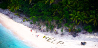 “HELP”, escriben 3 náufragos en una isla desierta de la Micronesia "HELP", escriben 3 náufragos en una isla desierta de la Micronesia