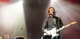 Pearl Jam lleva su música al cine tras el estreno de “Dark Matter” Pearl Jam lleva su música al cine con el estreno de "Dark Matter"