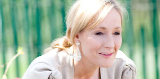 La escritora británica J.K. Rowling rechaza nueva ley “protrans” en Escocia La escritora británica J.K. Rowling rechaza nueva ley "protrans" en Escocia