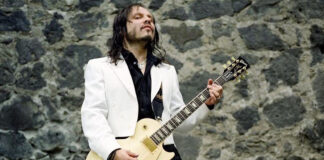 Entre mariachis y los grandes del rock, el último adiós a Lino Nava Entre mariachis y los grandes del rock, el último adiós a Lino Nava