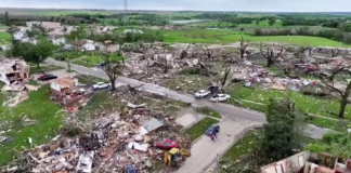 Varios muertos y heridos tras arrasar un pequeño pueblo de Iowa Varios muertos y heridos tras arrasar un pequeño pueblo de Iowa