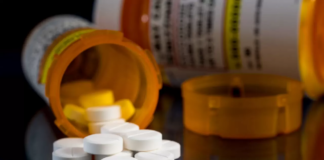 Una enfermera se declaró culpable de “desviar” opioides del hospital para su consumo Una enfermera se declaró culpable de "desviar" opioides del hospital para su consumo