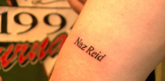 ¿Quieres un tatuaje de Naz Reid por 20 dólares? Hay una larga cola de espera… ¿Quieres un tatuaje de Naz Reid por 20 dólares? Hay una larga cola de espera...