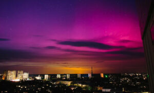 Tormenta solar extrema deja espectaculares auroras boreales en el mundo
