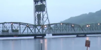 El MnDOT cierra el puente elevador de Stillwater debido a la crecida del Río St. Croix El MnDOT cierra el puente elevador de Stillwater debido a la crecida del Río St. Croix