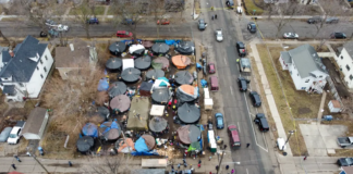 Minneapolis: mujer gravemente herida en un tiroteo cerca de un campamento Minneapolis: mujer gravemente herida en un tiroteo cerca de un campamento