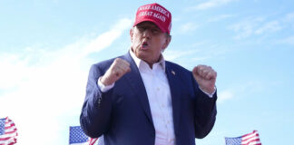 Donald Trump cumple 78 años y presume su vitalidad contra la de Biden Donald Trump cumple 78 años y presume su vitalidad contra la de Biden